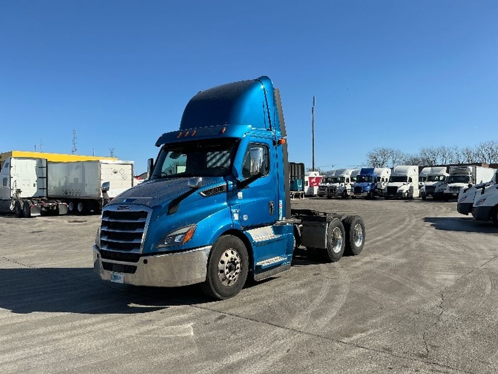 Day Cab Tractor-Heavy Duty Tractors-Freightliner-2020-T11664ST-East Chicago-IN-338,575\n\t\tmiles-$ 49,000 - Image 3