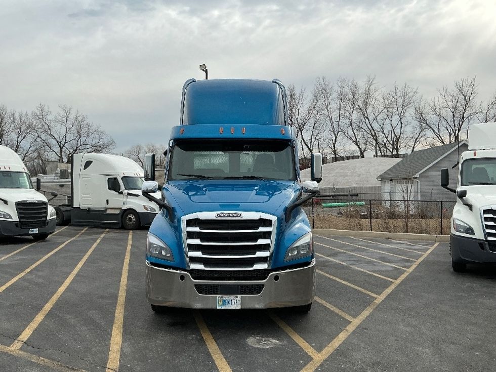 Day Cab Tractor-Heavy Duty Tractors-Freightliner-2020-T11664ST-East Chicago-IN-373,378\n\t\tmiles-$ 47,000 - Image 2