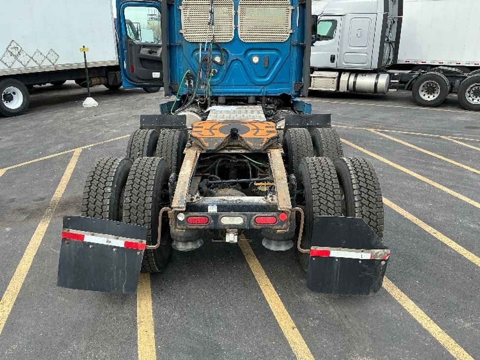Day Cab Tractor-Heavy Duty Tractors-Freightliner-2020-T11664ST-East Chicago-IN-373,378\n\t\tmiles-$ 47,000 - Image 6