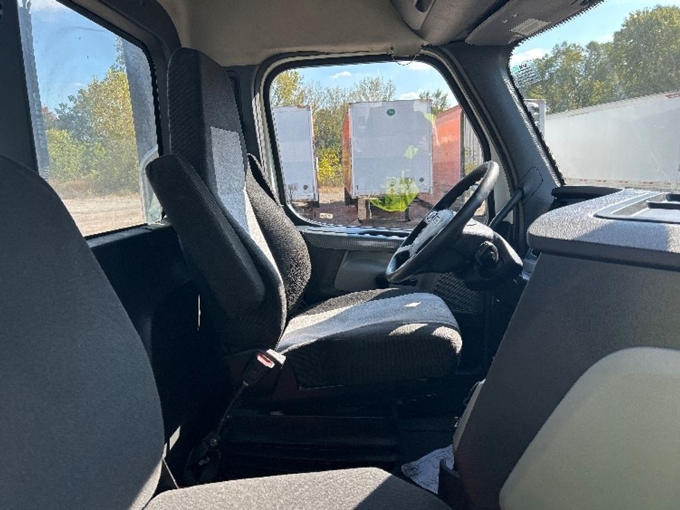 Day Cab Tractor-Heavy Duty Tractors-Freightliner-2020-T11664ST-East Chicago-IN-415,964\n\t\tmiles-$ 47,750 - Image 14