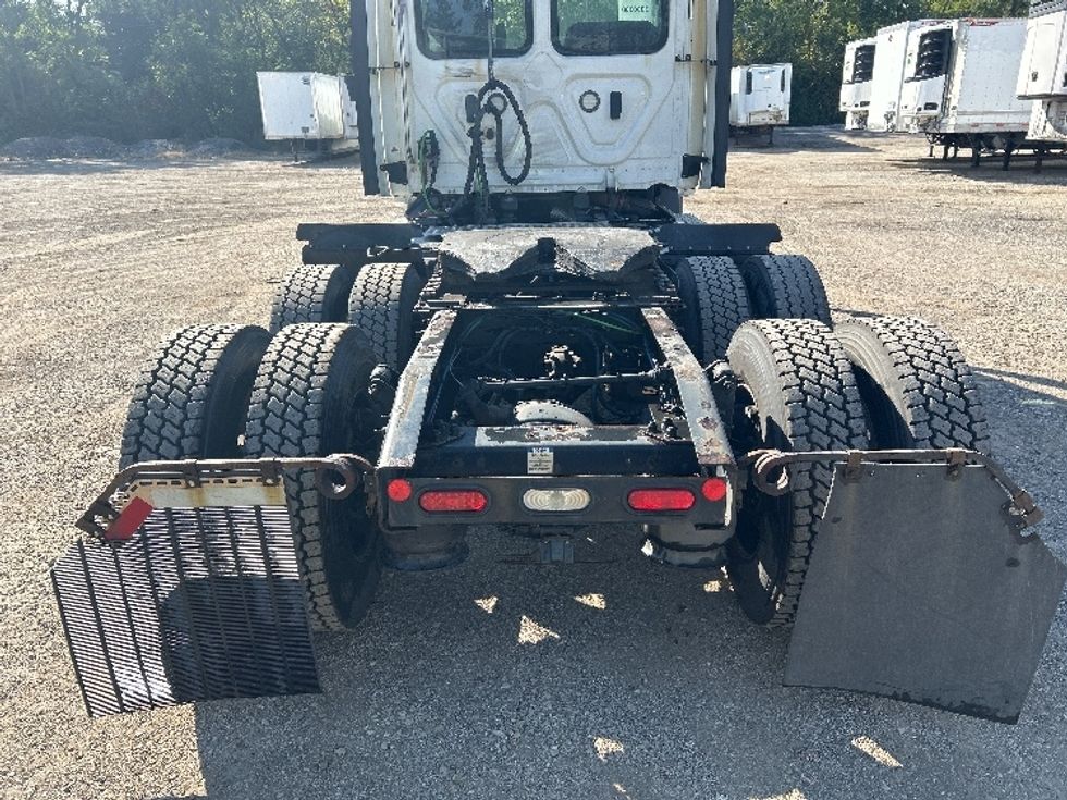 Day Cab Tractor-Heavy Duty Tractors-Freightliner-2020-T11664ST-East Chicago-IN-415,964\n\t\tmiles-$ 47,750 - Image 6