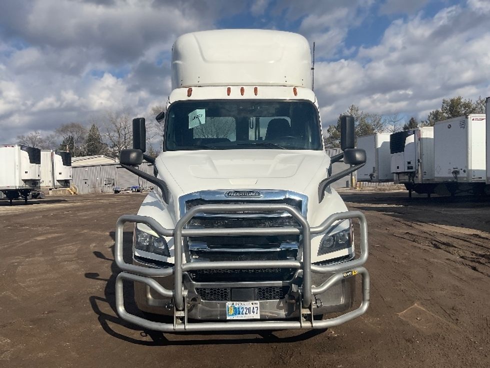 Day Cab Tractor-Heavy Duty Tractors-Freightliner-2020-T11664ST-East Chicago-IN-487,815\n\t\tmiles-$ 48,750 - Image 2