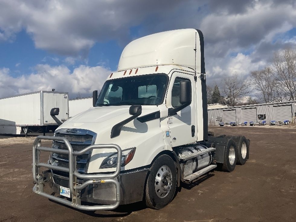 Day Cab Tractor-Heavy Duty Tractors-Freightliner-2020-T11664ST-East Chicago-IN-487,815\n\t\tmiles-$ 48,750 - Image 3