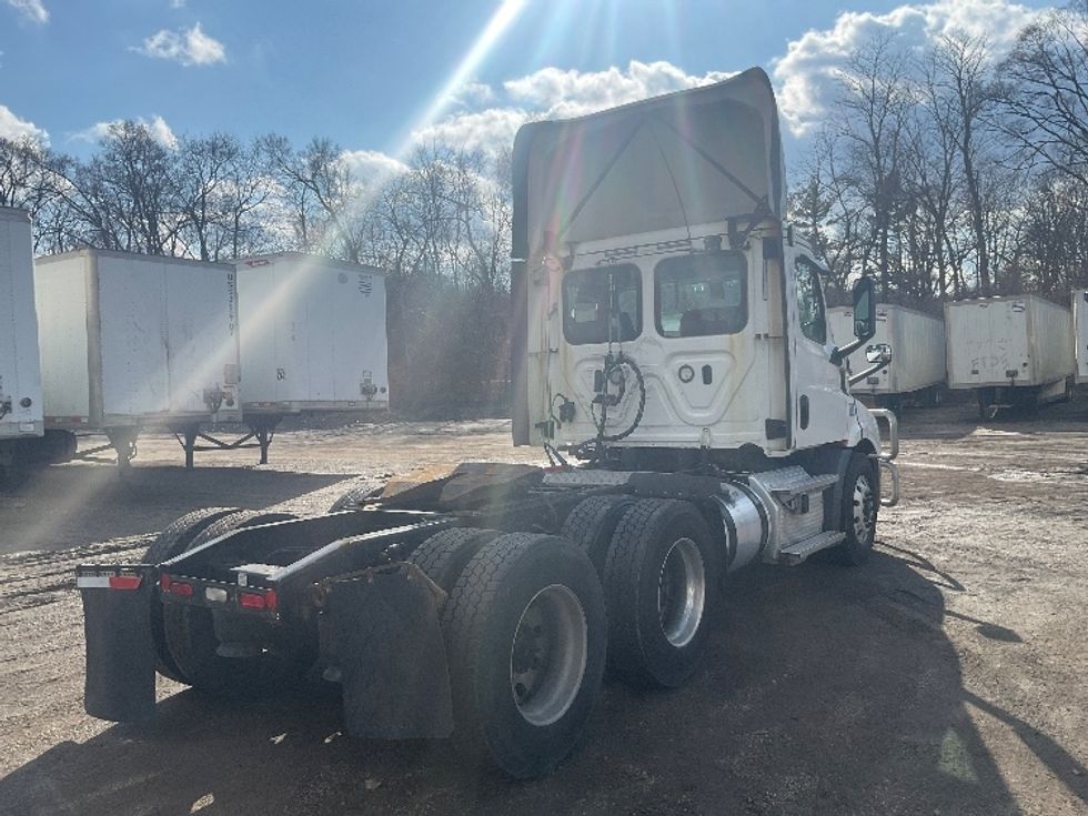 Day Cab Tractor-Heavy Duty Tractors-Freightliner-2020-T11664ST-East Chicago-IN-487,815\n\t\tmiles-$ 48,750 - Image 7