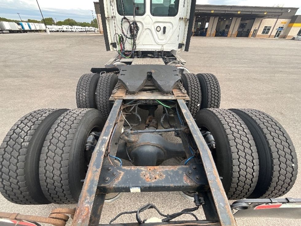 Day Cab Tractor-Heavy Duty Tractors-Freightliner-2020-T11664ST-East Chicago-IN-503,707\n\t\tmiles-$ 43,250 - Image 6