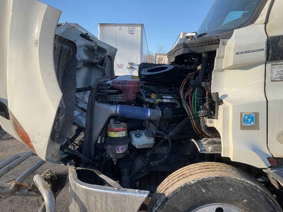 Day Cab Tractor-Heavy Duty Tractors-Freightliner-2020-T11664ST-East Chicago-IN-550,678\n\t\tmiles-$ 42,500 - Image 16