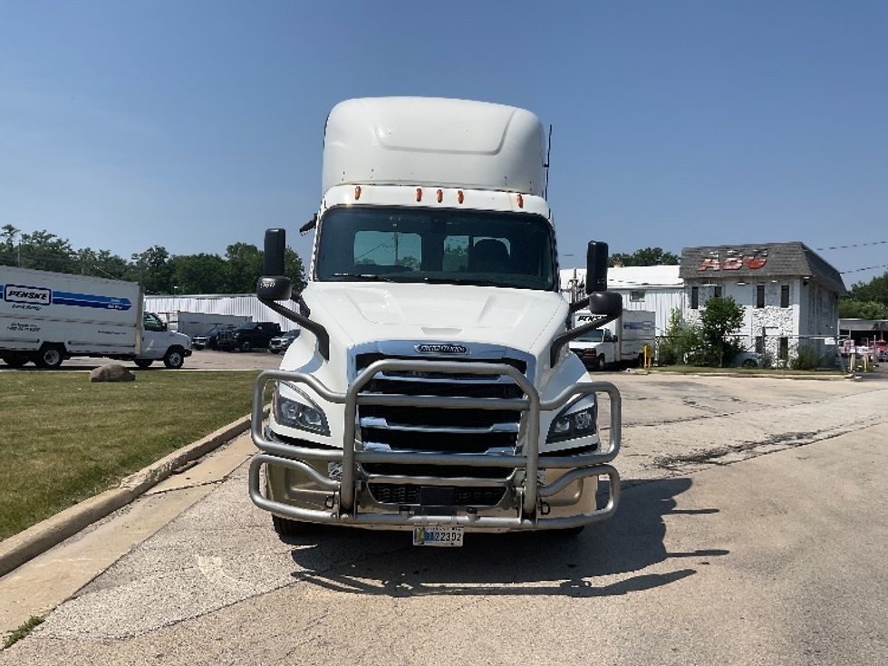 Day Cab Tractor-Heavy Duty Tractors-Freightliner-2020-T11664ST-East Chicago-IN-577,045\n\t\tmiles-$ 36,750 - Image 2