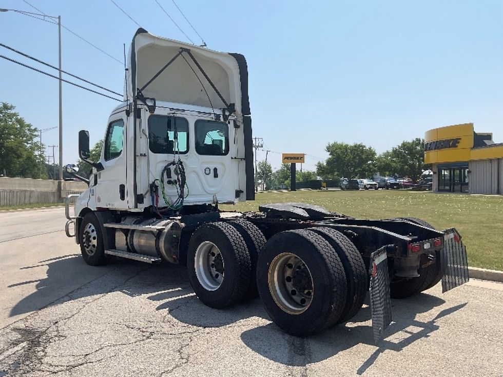 Day Cab Tractor-Heavy Duty Tractors-Freightliner-2020-T11664ST-East Chicago-IN-577,045\n\t\tmiles-$ 36,750 - Image 5