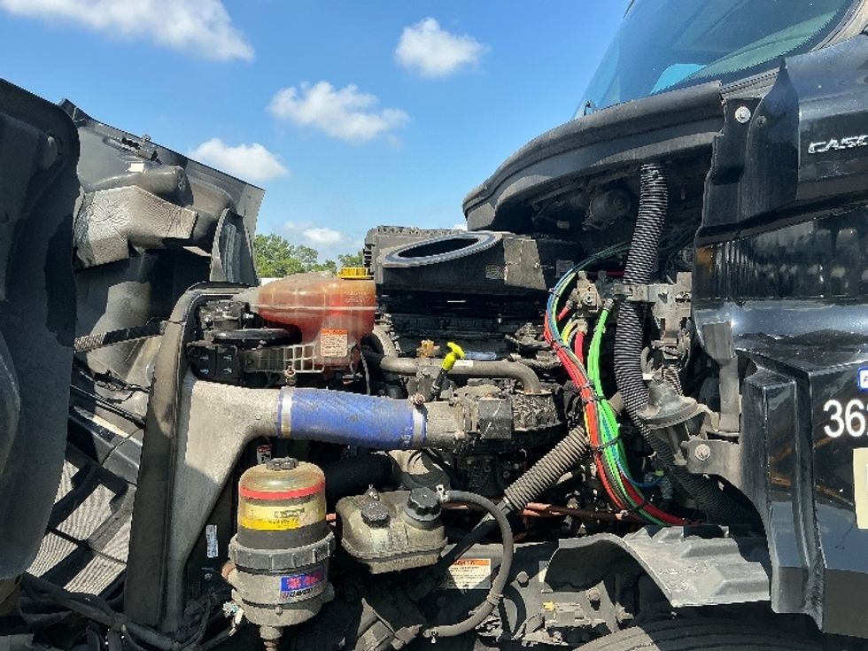 Day Cab Tractor-Heavy Duty Tractors-Freightliner-2020-T11664ST-East Chicago-IN-589,995\n\t\tmiles-$ 30,750 - Image 16