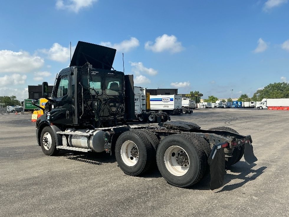 Day Cab Tractor-Heavy Duty Tractors-Freightliner-2020-T11664ST-East Chicago-IN-589,995\n\t\tmiles-$ 30,750 - Image 5