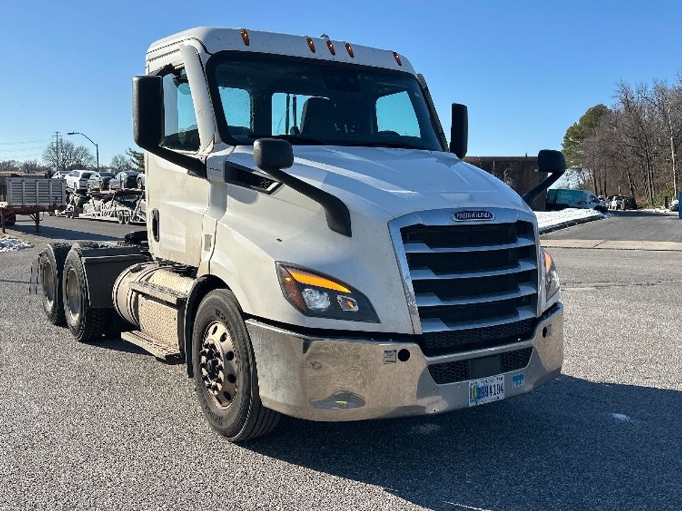 Day Cab Tractor-Heavy Duty Tractors-Freightliner-2020-T11664ST-Essex-MD-183,440\n\t\tmiles-$ 71,000 - Image 1