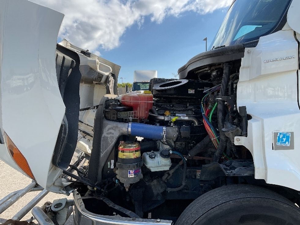 Day Cab Tractor-Heavy Duty Tractors-Freightliner-2020-T11664ST-Flint-MI-766,402\n\t\tmiles-$ 29,250 - Image 16