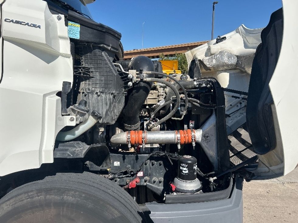 Day Cab Tractor-Heavy Duty Tractors-Freightliner-2020-T11664ST-Fort Worth-TX-254,702\n\t\tmiles-$ 58,000 - Image 15