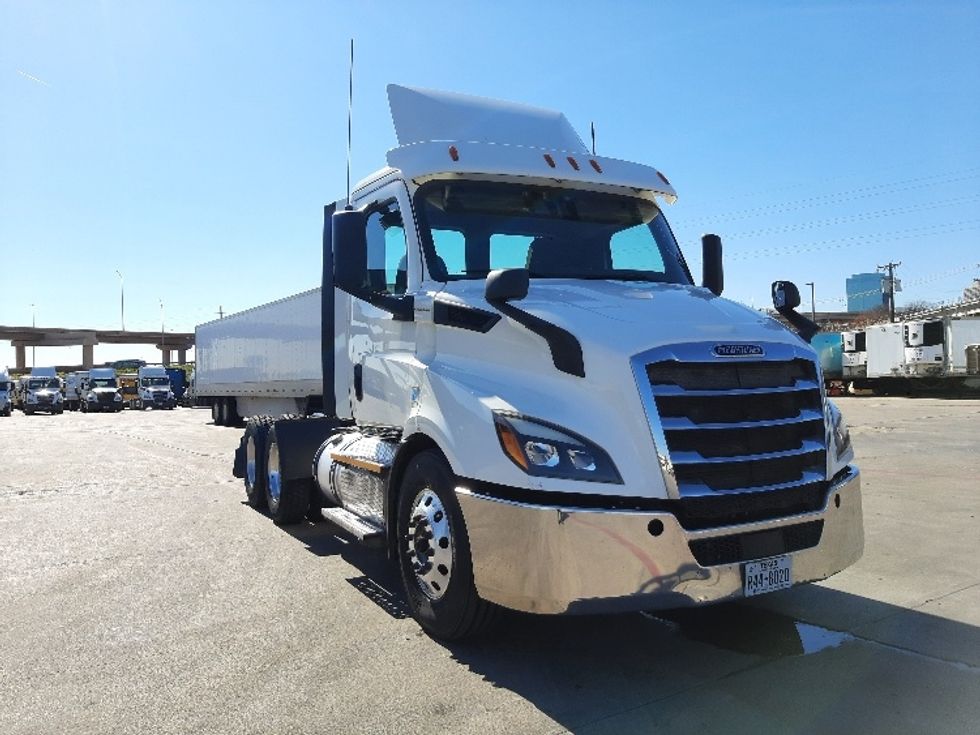 Day Cab Tractor-Heavy Duty Tractors-Freightliner-2020-T11664ST-Fort Worth-TX-527,919\n\t\tmiles-$ 41,750 - Image 1