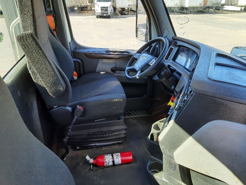 Day Cab Tractor-Heavy Duty Tractors-Freightliner-2020-T11664ST-Fort Worth-TX-527,919\n\t\tmiles-$ 41,750 - Image 14