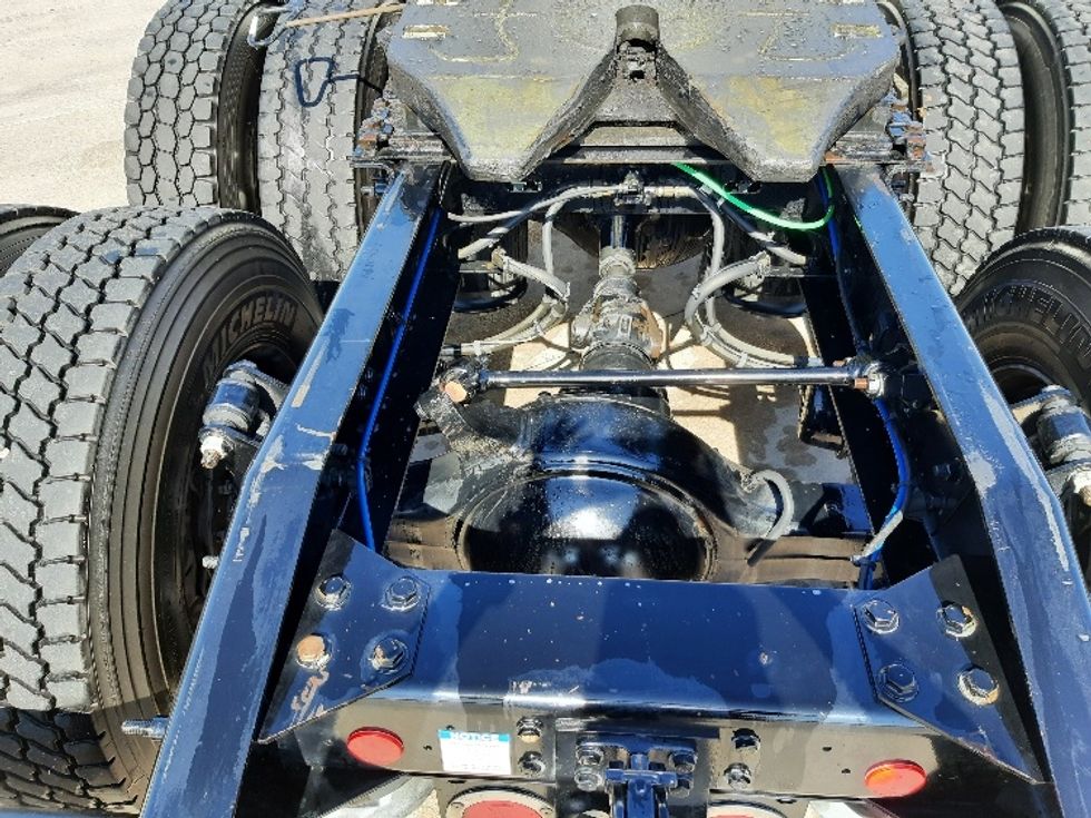 Day Cab Tractor-Heavy Duty Tractors-Freightliner-2020-T11664ST-Fort Worth-TX-640,632\n\t\tmiles-$ 29,250 - Image 6