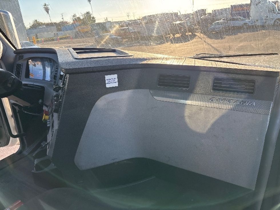 Day Cab Tractor-Heavy Duty Tractors-Freightliner-2020-T11664ST-Fresno-CA-394,645\n\t\tmiles-$ 51,500 - Image 13