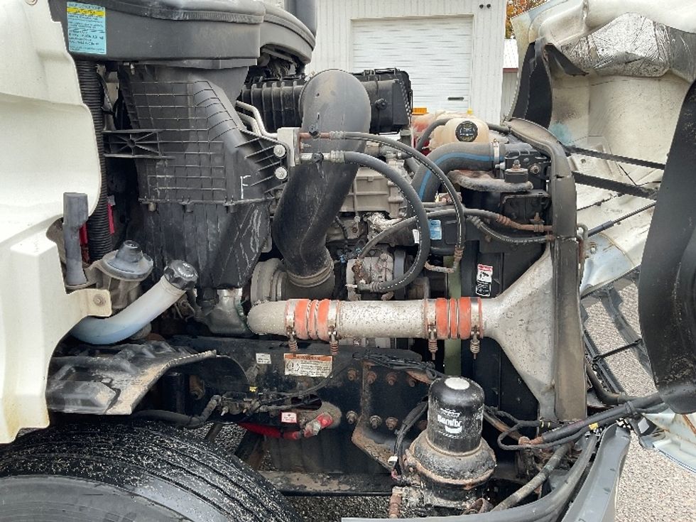 Day Cab Tractor-Heavy Duty Tractors-Freightliner-2020-T11664ST-Gaylord-MI-185,576\n\t\tmiles-$ 59,000 - Image 15