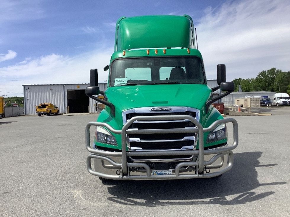 Day Cab Tractor-Heavy Duty Tractors-Freightliner-2020-T11664ST-Goldsboro-NC-309,288\n\t\tmiles-$ 53,250 - Image 2