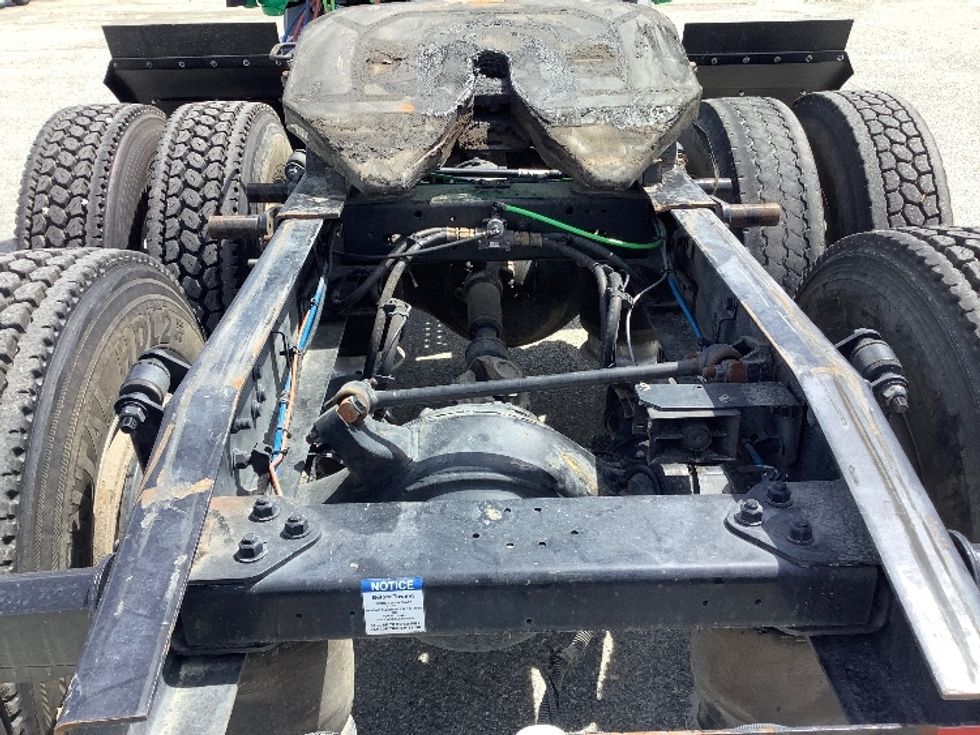 Day Cab Tractor-Heavy Duty Tractors-Freightliner-2020-T11664ST-Goldsboro-NC-63,930\n\t\tmiles-$ 68,000 - Image 20