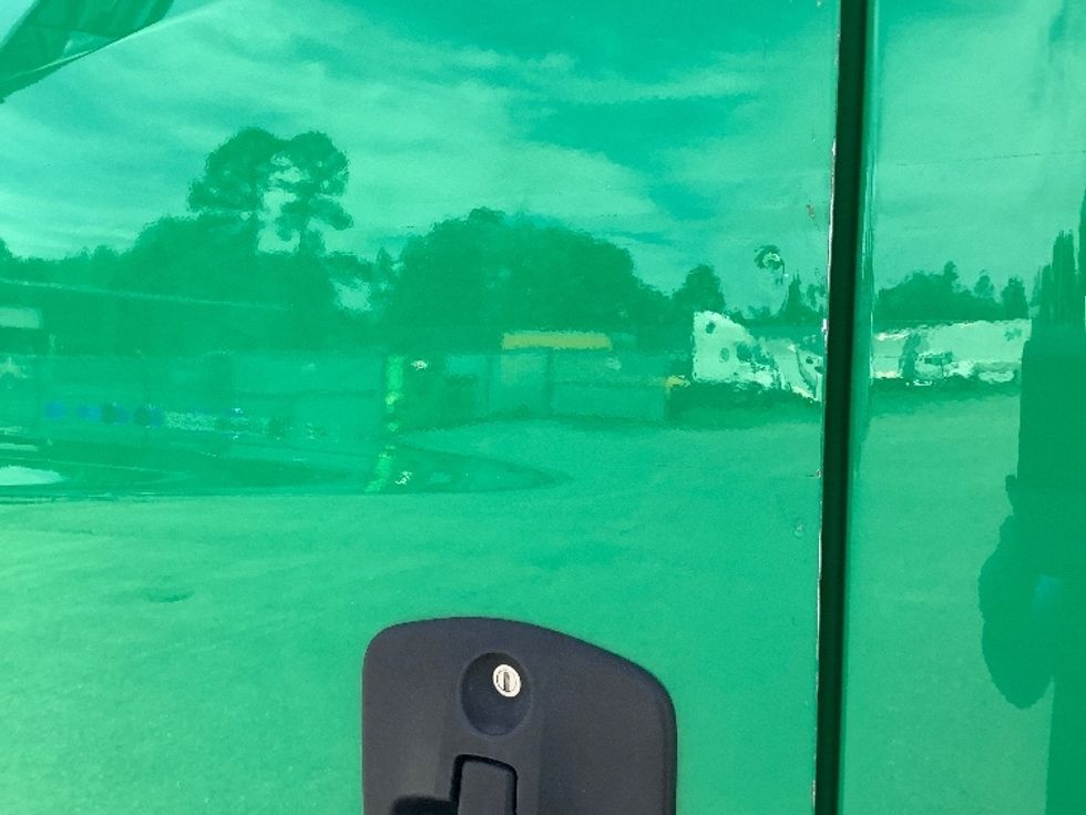 Day Cab Tractor-Heavy Duty Tractors-Freightliner-2020-T11664ST-Goldsboro-NC-63,930\n\t\tmiles-$ 68,000 - Image 21