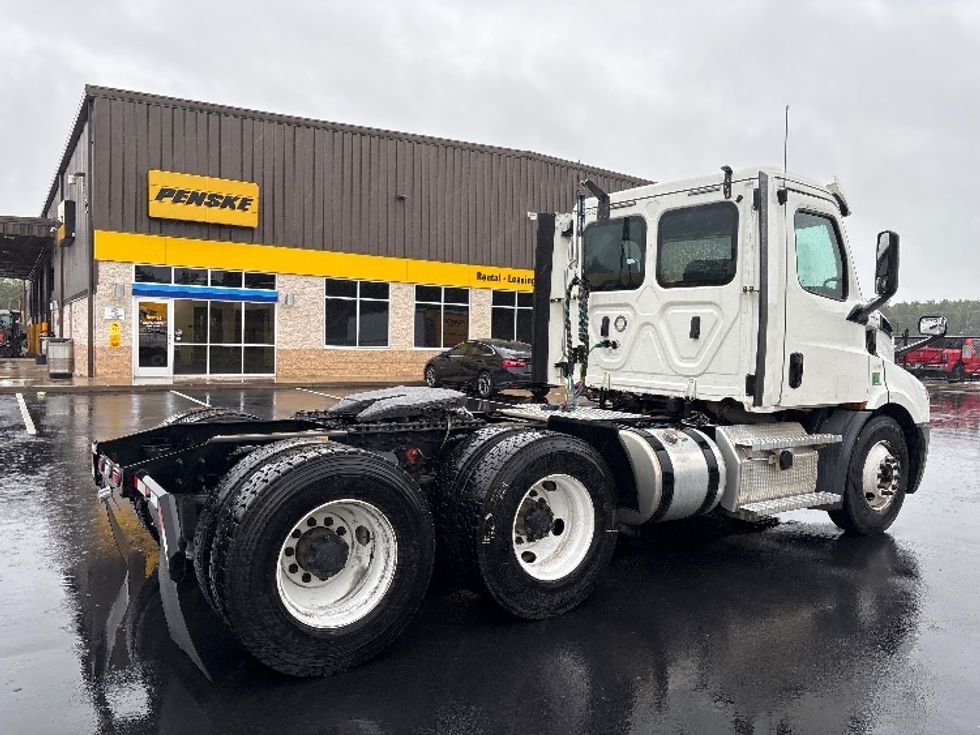 Day Cab Tractor-Heavy Duty Tractors-Freightliner-2020-T11664ST-Greensboro-NC-145,872\n\t\tmiles-$ 64,250 - Image 7