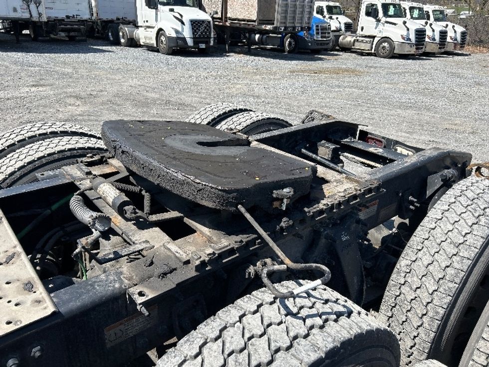 Day Cab Tractor-Heavy Duty Tractors-Freightliner-2020-T11664ST-Harrisburg-PA-364,098\n\t\tmiles-$ 50,750 - Image 17