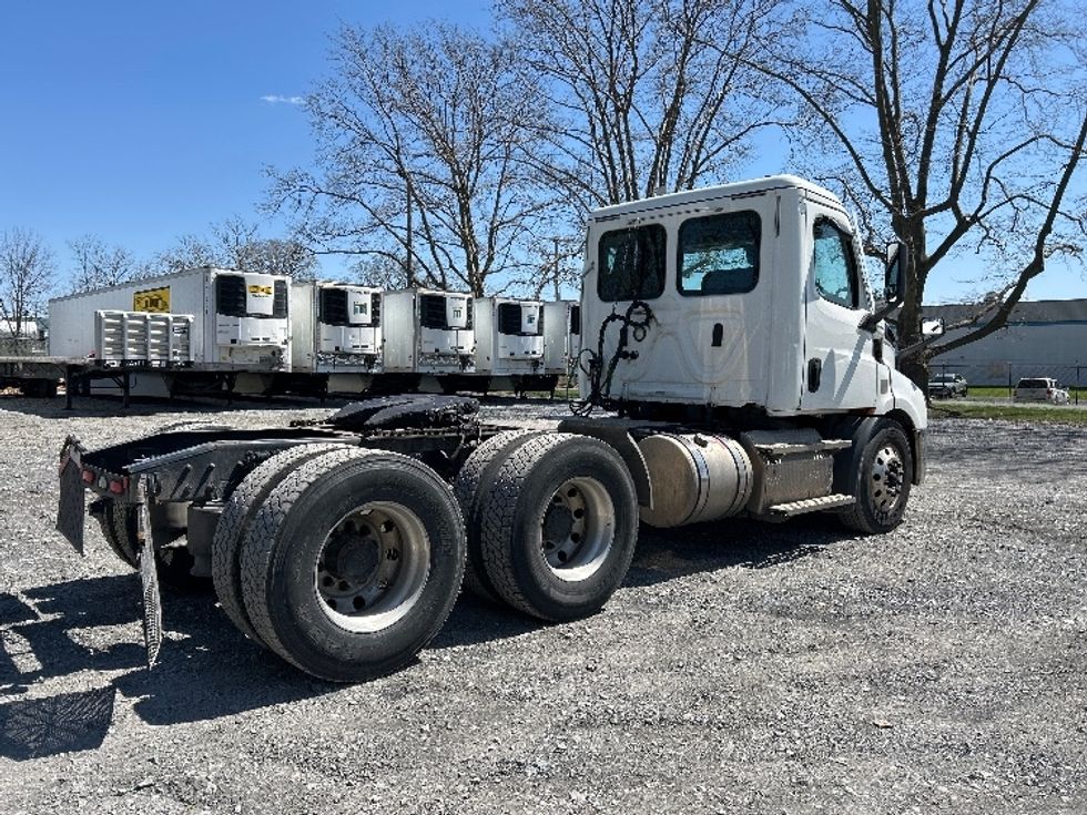 Day Cab Tractor-Heavy Duty Tractors-Freightliner-2020-T11664ST-Harrisburg-PA-364,098\n\t\tmiles-$ 50,750 - Image 7