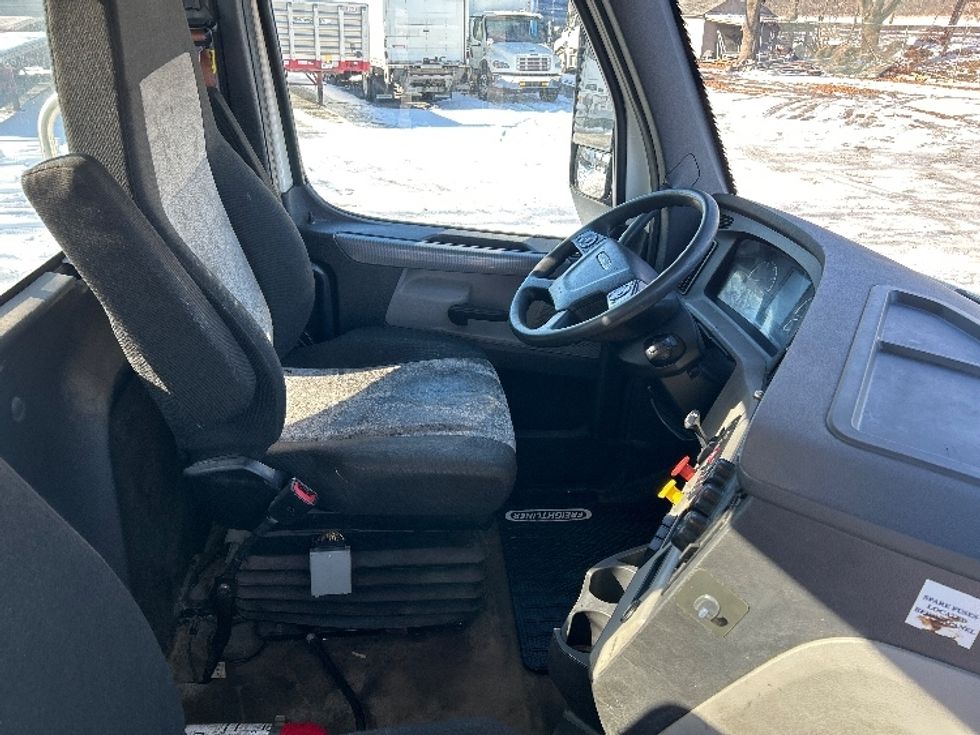 Day Cab Tractor-Heavy Duty Tractors-Freightliner-2020-T11664ST-Harrisburg-PA-515,023\n\t\tmiles-$ 40,250 - Image 14