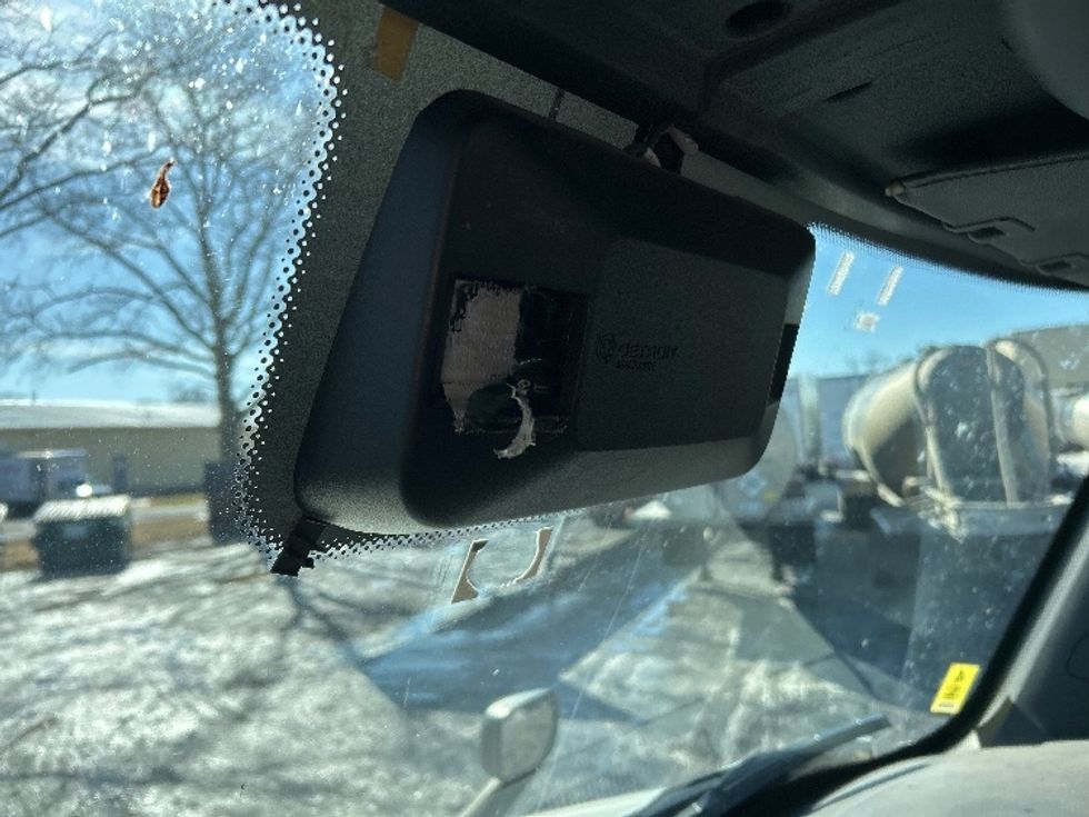 Day Cab Tractor-Heavy Duty Tractors-Freightliner-2020-T11664ST-Harrisburg-PA-540,173\n\t\tmiles-$ 41,500 - Image 20