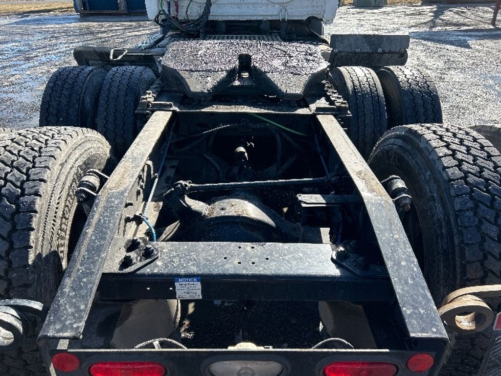 Day Cab Tractor-Heavy Duty Tractors-Freightliner-2020-T11664ST-Harrisburg-PA-540,173\n\t\tmiles-$ 41,500 - Image 6