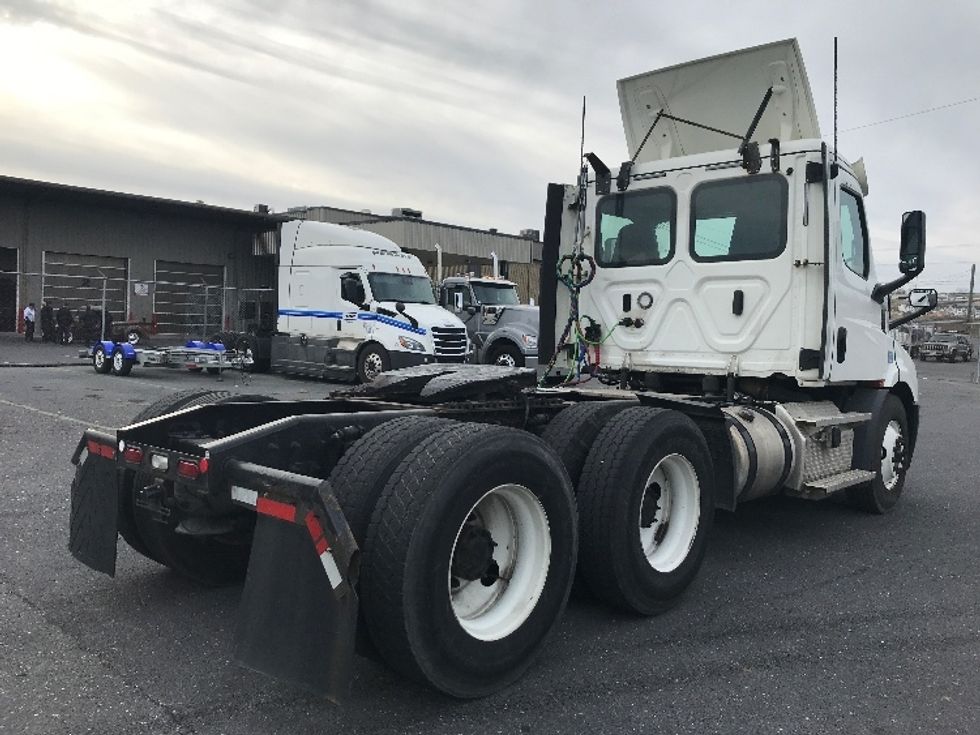 Day Cab Tractor-Heavy Duty Tractors-Freightliner-2020-T11664ST-Harrisonburg-VA-223,044\n\t\tmiles-$ 58,750 - Image 7