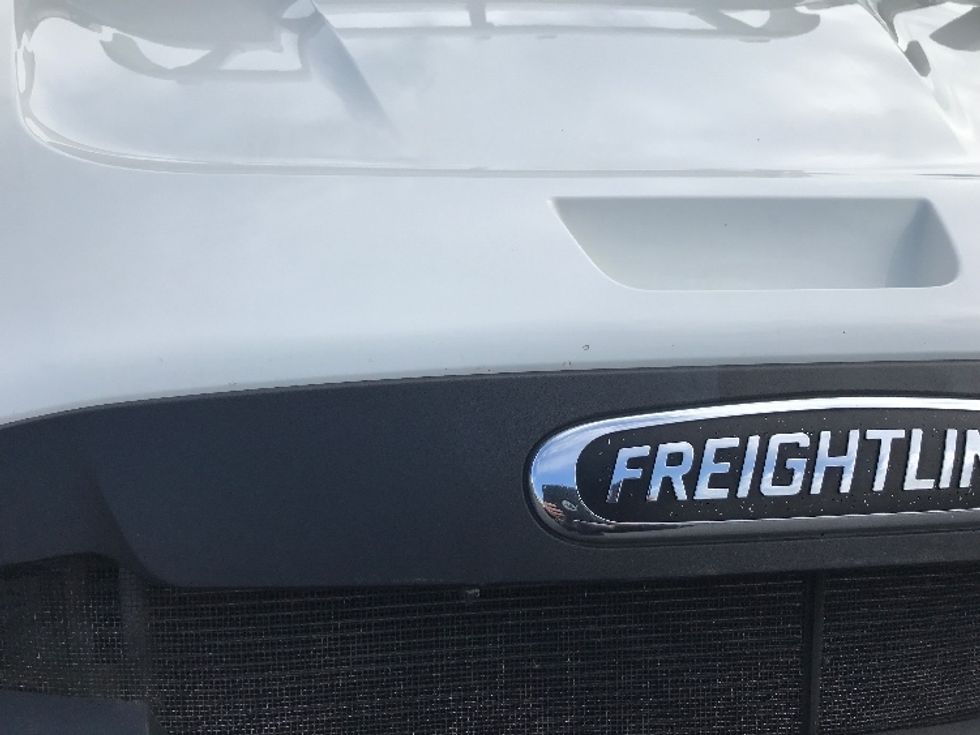 Day Cab Tractor-Heavy Duty Tractors-Freightliner-2020-T11664ST-Harrisonburg-VA-410,616\n\t\tmiles-$ 46,750 - Image 18