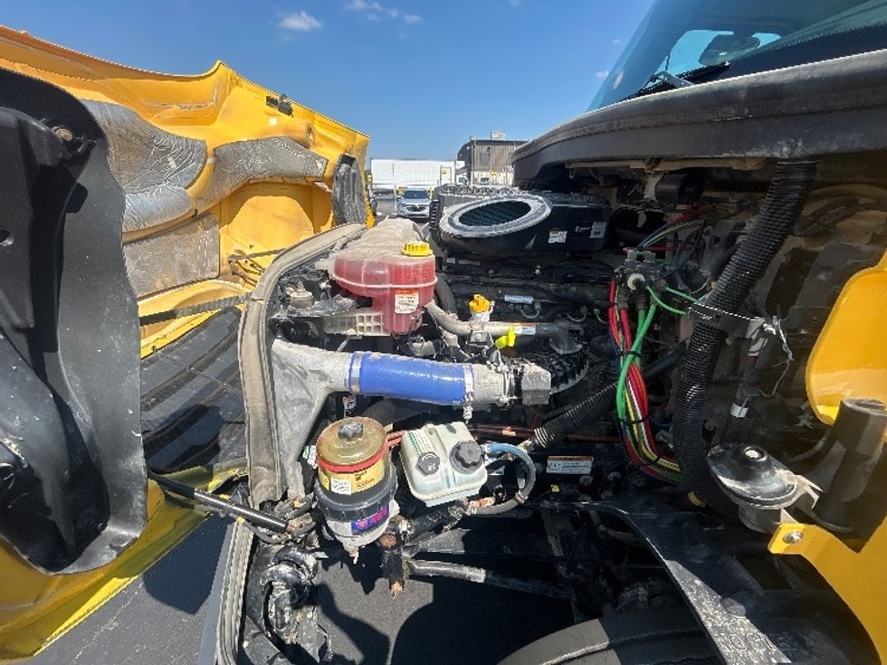 Day Cab Tractor-Heavy Duty Tractors-Freightliner-2020-T11664ST-Indianapolis-IN-215,224\n\t\tmiles-$ 54,250 - Image 16