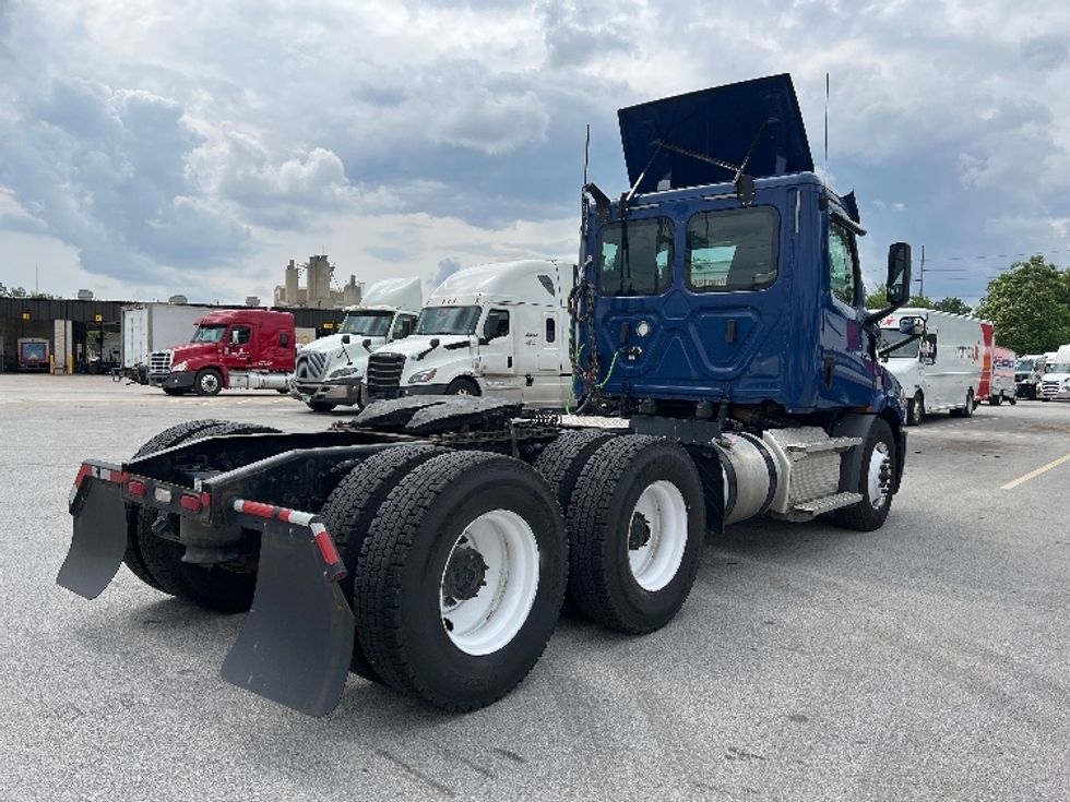 Day Cab Tractor-Heavy Duty Tractors-Freightliner-2020-T11664ST-Indianapolis-IN-433,367\n\t\tmiles-$ 56,250 - Image 7