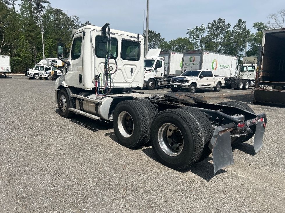 Day Cab Tractor-Heavy Duty Tractors-Freightliner-2020-T11664ST-Jacksonville-FL-488,995\n\t\tmiles-$ 45,000 - Image 5