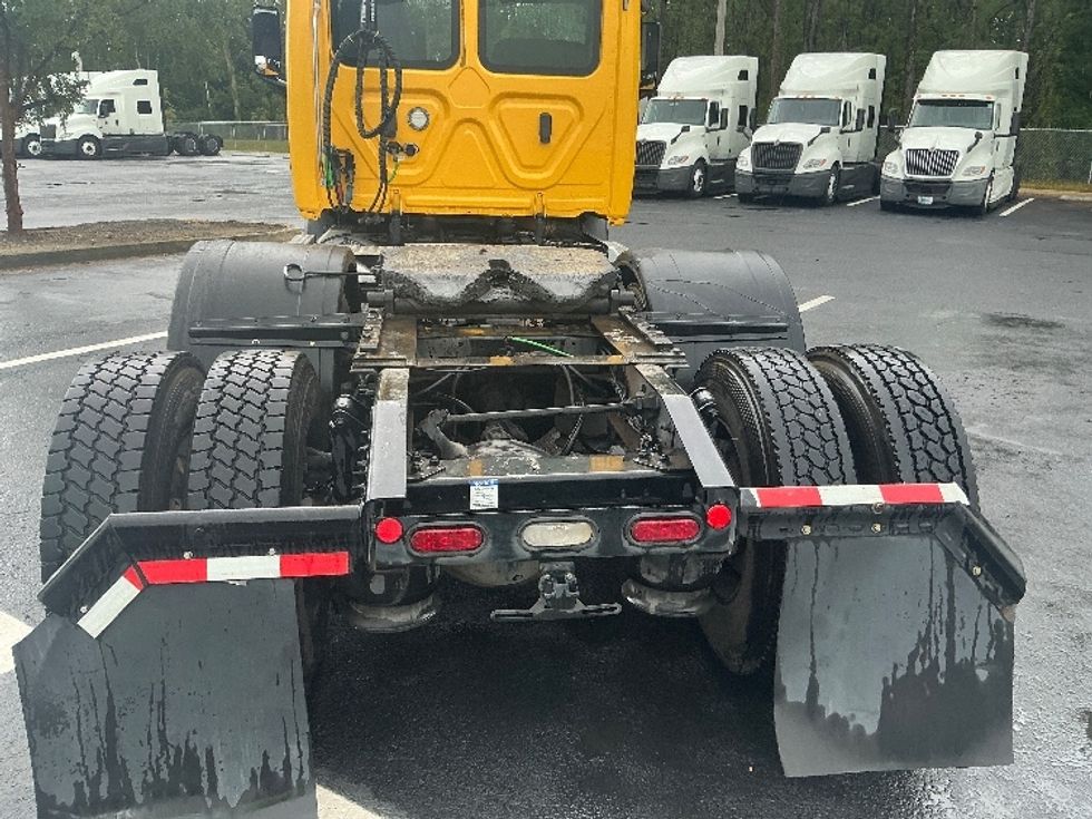 Day Cab Tractor-Heavy Duty Tractors-Freightliner-2020-T11664ST-Jacksonville-FL-583,452\n\t\tmiles-$ 31,000 - Image 6