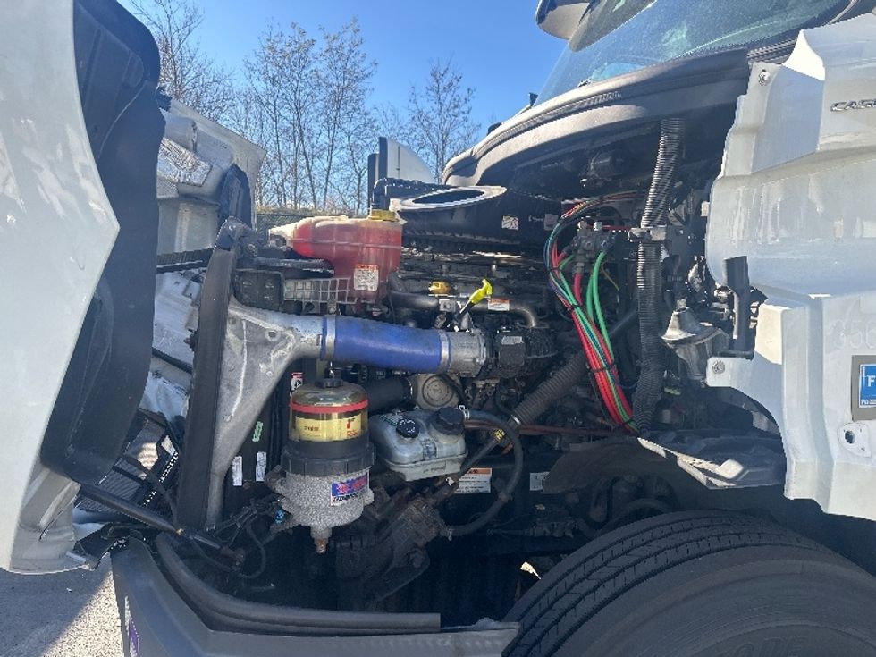 Day Cab Tractor-Heavy Duty Tractors-Freightliner-2020-T11664ST-Jessup-MD-579,546\n\t\tmiles-$ 32,250 - Image 16