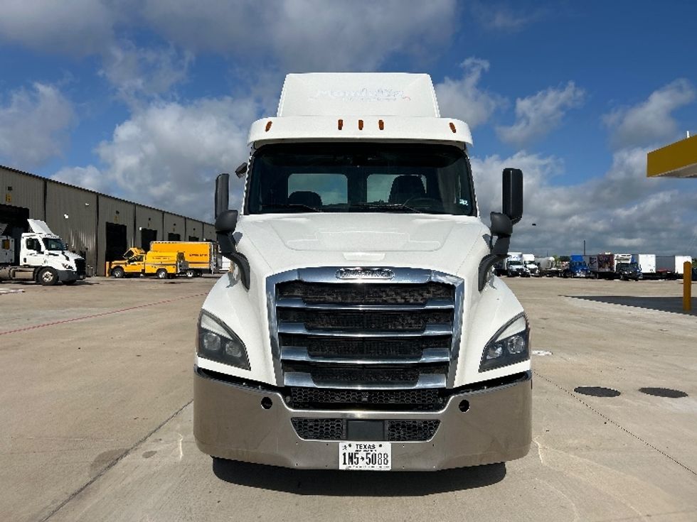 Day Cab Tractor-Heavy Duty Tractors-Freightliner-2020-T11664ST-Katy-TX-695,590\n\t\tmiles-$ 28,000 - Image 2
