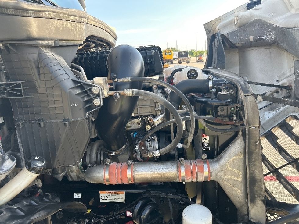 Day Cab Tractor-Heavy Duty Tractors-Freightliner-2020-T11664ST-Katy-TX-806,510\n\t\tmiles-$ 27,250 - Image 15