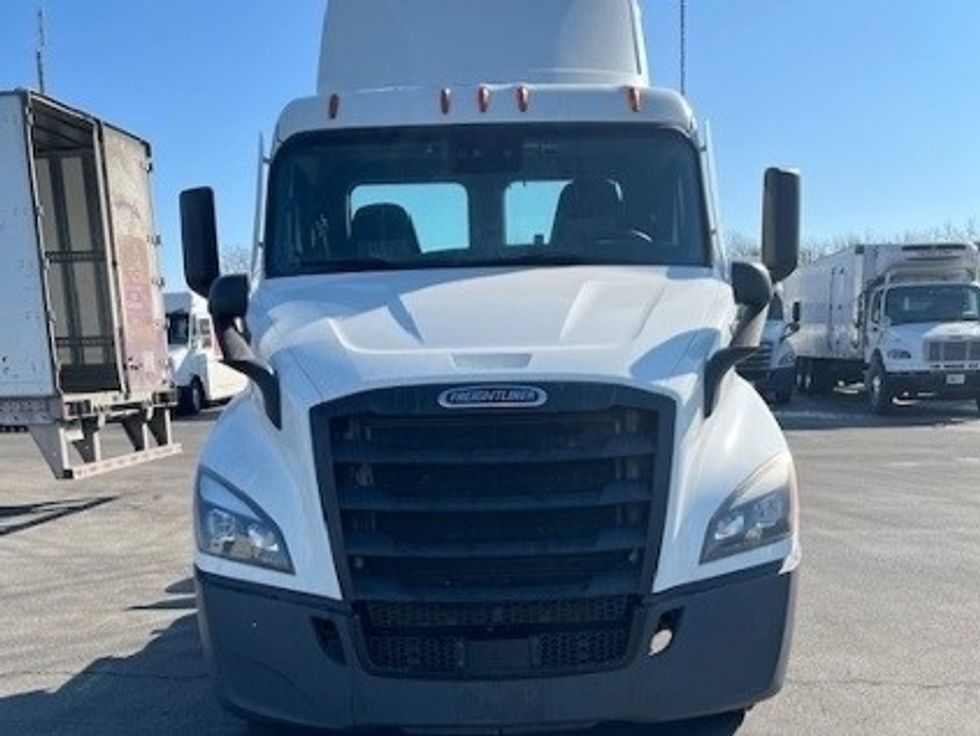 Day Cab Tractor-Heavy Duty Tractors-Freightliner-2020-T11664ST-La Porte-IN-174,974\n\t\tmiles-$ 58,750 - Image 2