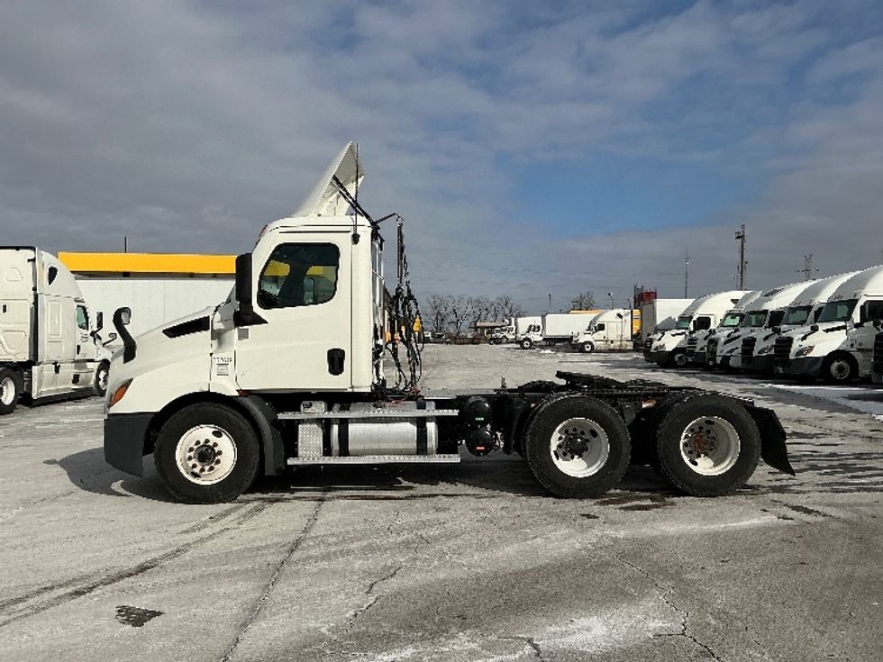 Day Cab Tractor-Heavy Duty Tractors-Freightliner-2020-T11664ST-La Porte-IN-174,974\n\t\tmiles-$ 58,750 - Image 4