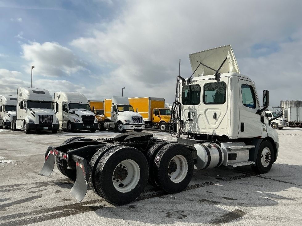 Day Cab Tractor-Heavy Duty Tractors-Freightliner-2020-T11664ST-La Porte-IN-174,974\n\t\tmiles-$ 58,750 - Image 7