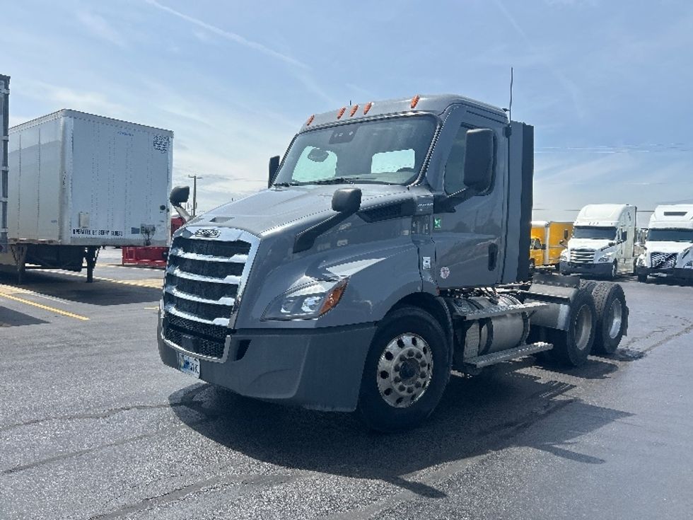 Day Cab Tractor-Heavy Duty Tractors-Freightliner-2020-T11664ST-La Porte-IN-253,113\n\t\tmiles-$ 46,000 - Image 3