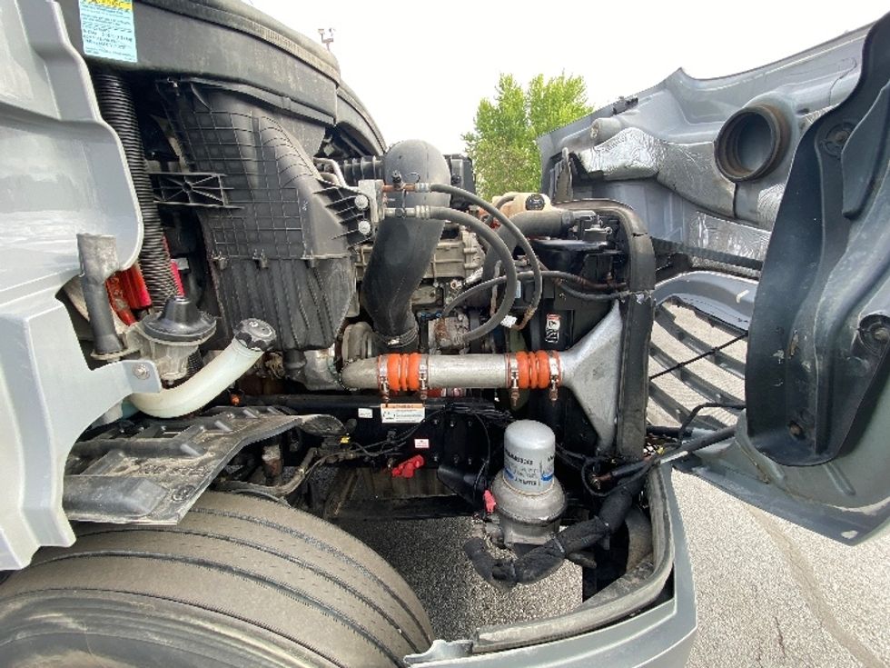 Day Cab Tractor-Heavy Duty Tractors-Freightliner-2020-T11664ST-La Porte-IN-314,065\n\t\tmiles-$ 42,250 - Image 15