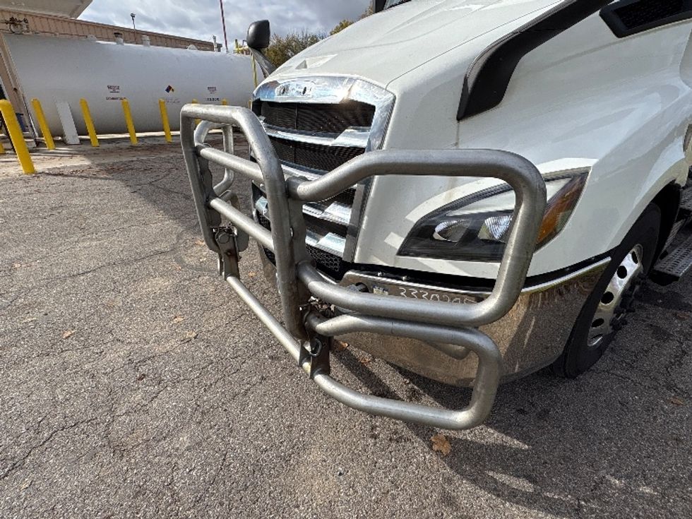 Day Cab Tractor-Heavy Duty Tractors-Freightliner-2020-T11664ST-Lansing-MI-480,818\n\t\tmiles-$ 40,250 - Image 17