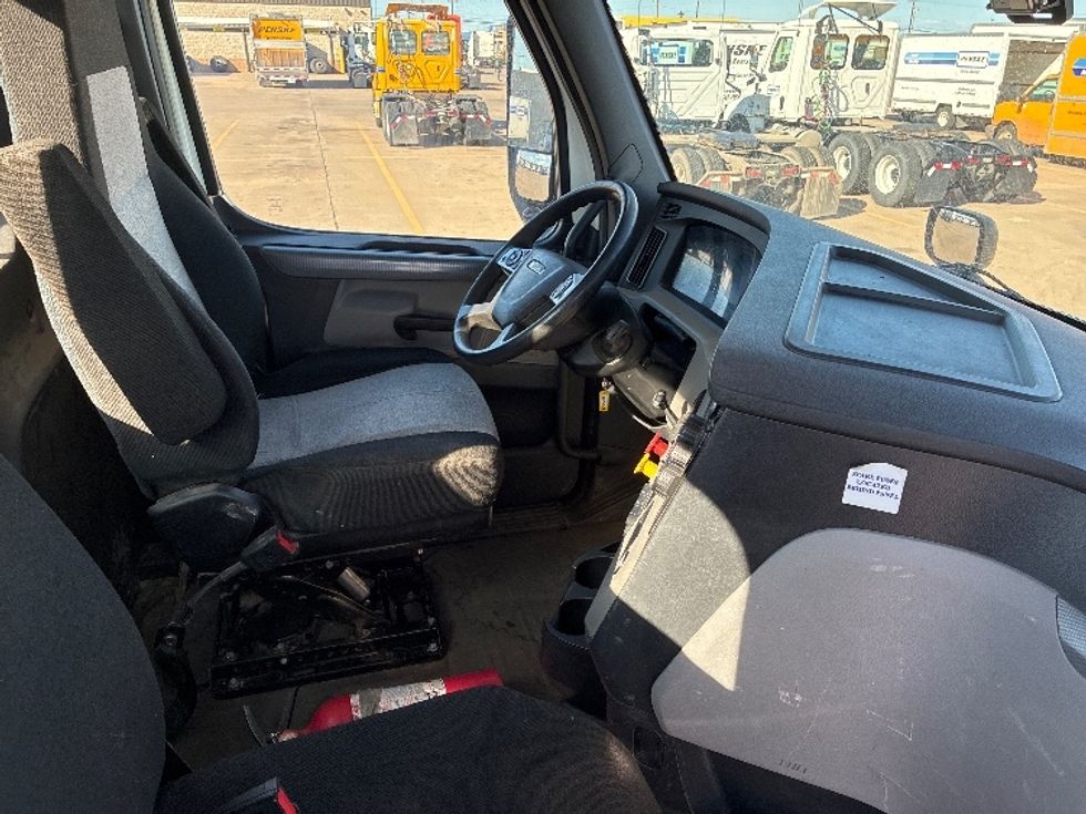 Day Cab Tractor-Heavy Duty Tractors-Freightliner-2020-T11664ST-Lubbock-TX-184,691\n\t\tmiles-$ 65,250 - Image 14
