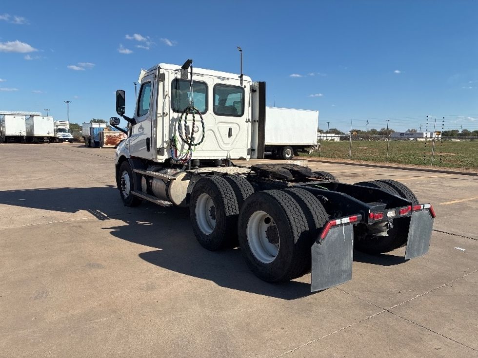 Day Cab Tractor-Heavy Duty Tractors-Freightliner-2020-T11664ST-Lubbock-TX-184,691\n\t\tmiles-$ 65,250 - Image 5