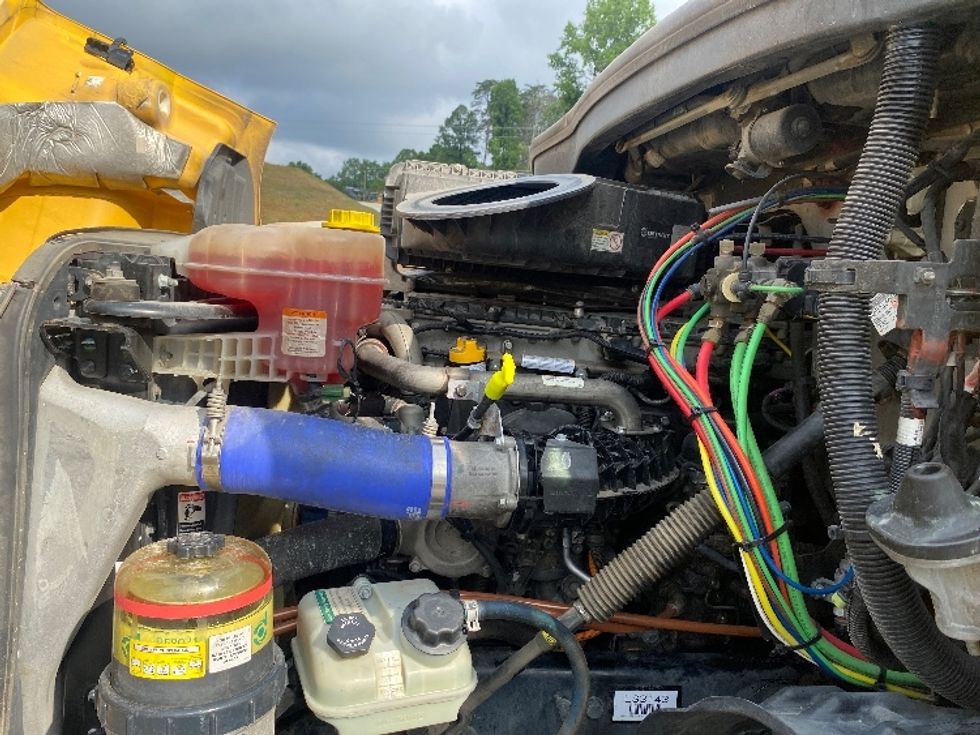 Day Cab Tractor-Heavy Duty Tractors-Freightliner-2020-T11664ST-Martinsville-VA-517,837\n\t\tmiles-$ 38,000 - Image 15