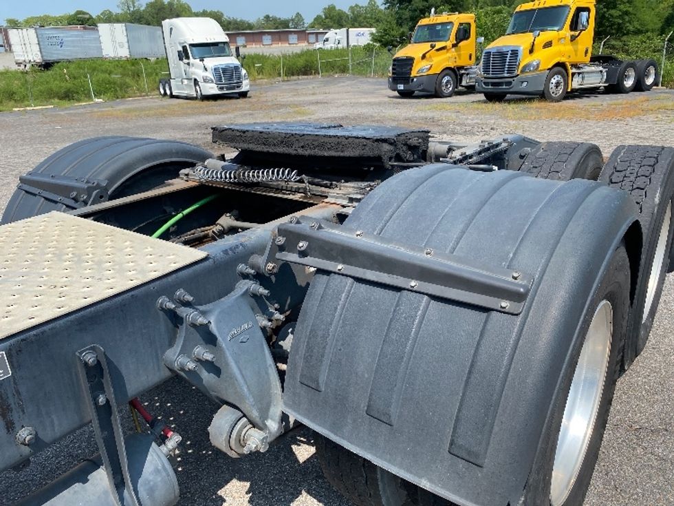Day Cab Tractor-Heavy Duty Tractors-Freightliner-2020-T11664ST-Martinsville-VA-630,350\n\t\tmiles-$ 26,250 - Image 17